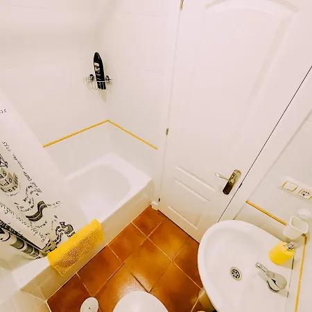 Mika's House Garden Apartment *